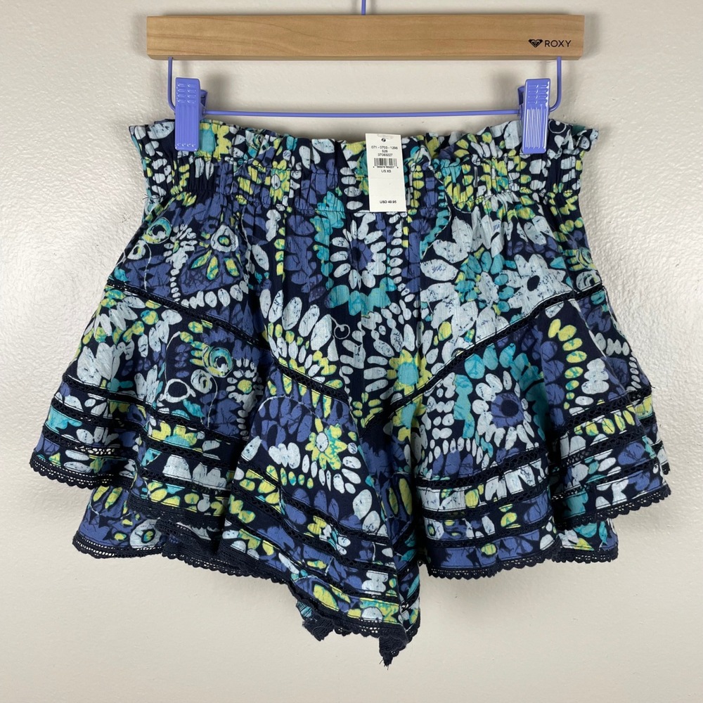 Aerie Women's XS Skort Navy Blue Floral Smocked Paperbag Waist Tiered Ruffle NEW